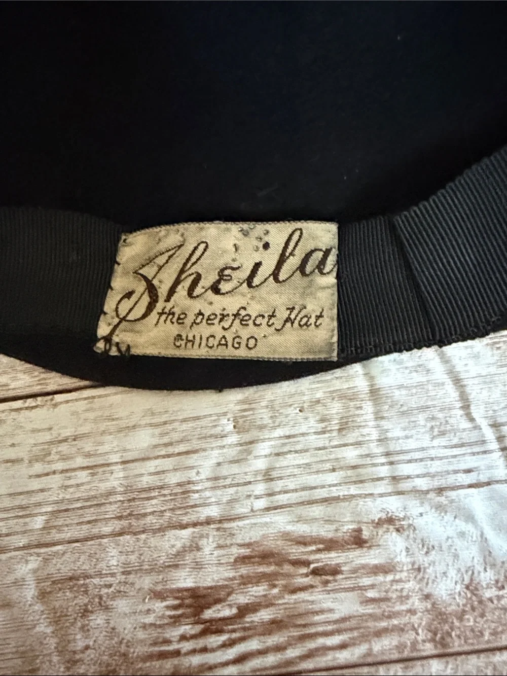 Vintage Black Women's Wool Tilt Hat with Ribbon Accent 1940s 50's - Picture 2 of 12